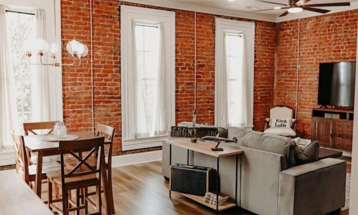 Iuka Apartment | Historic Downtown King Lofts B