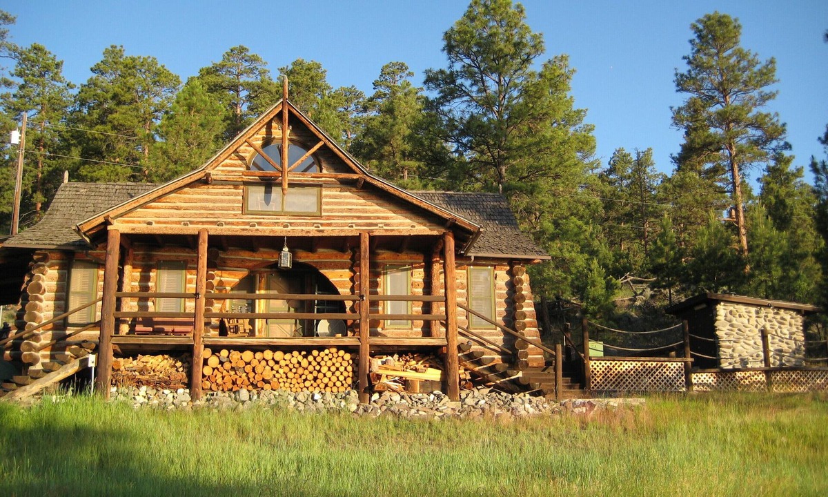 Helena Cabin | Historic Unique 1890's Log Cabin At Canyon Ferry Lake, pet friendly
