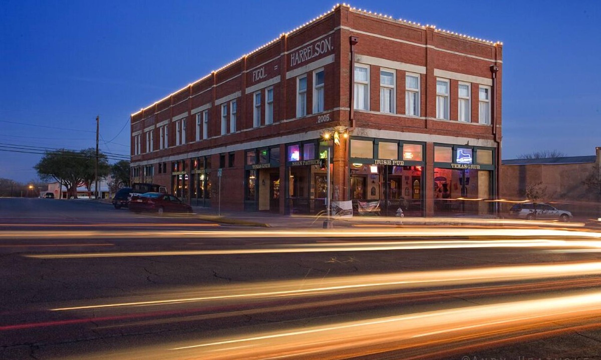 Downtown Apartment | Historical Building Right On The Square in Downtown San Marcos! No Pets!