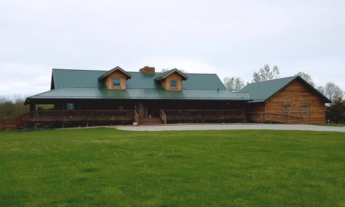 Nelsonville Cabin | Hocking Hills Lodge - Maximum 16-Adults w/children is 20-Guests