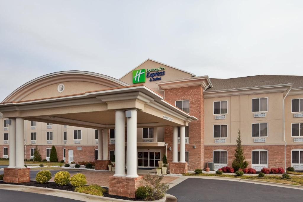 Archdale Hotel | Holiday Inn Express Hotel & Suites High Point South by IHG