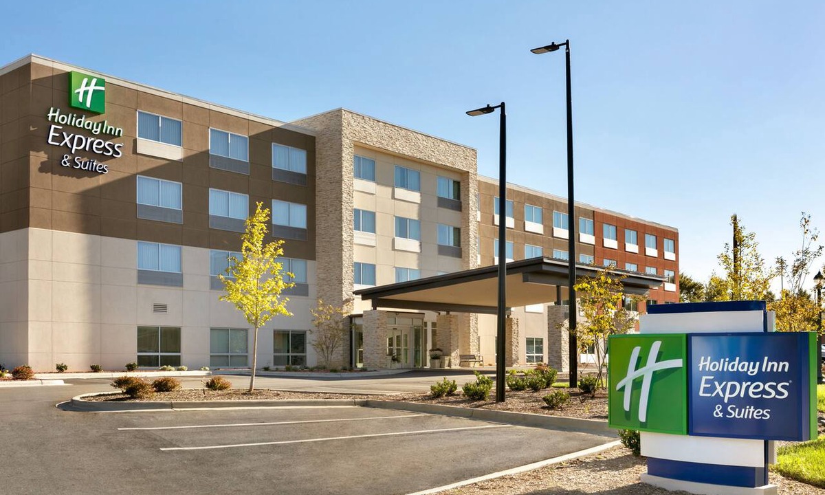 Salisbury Hotel | Holiday Inn Express & Suites Salisbury by IHG