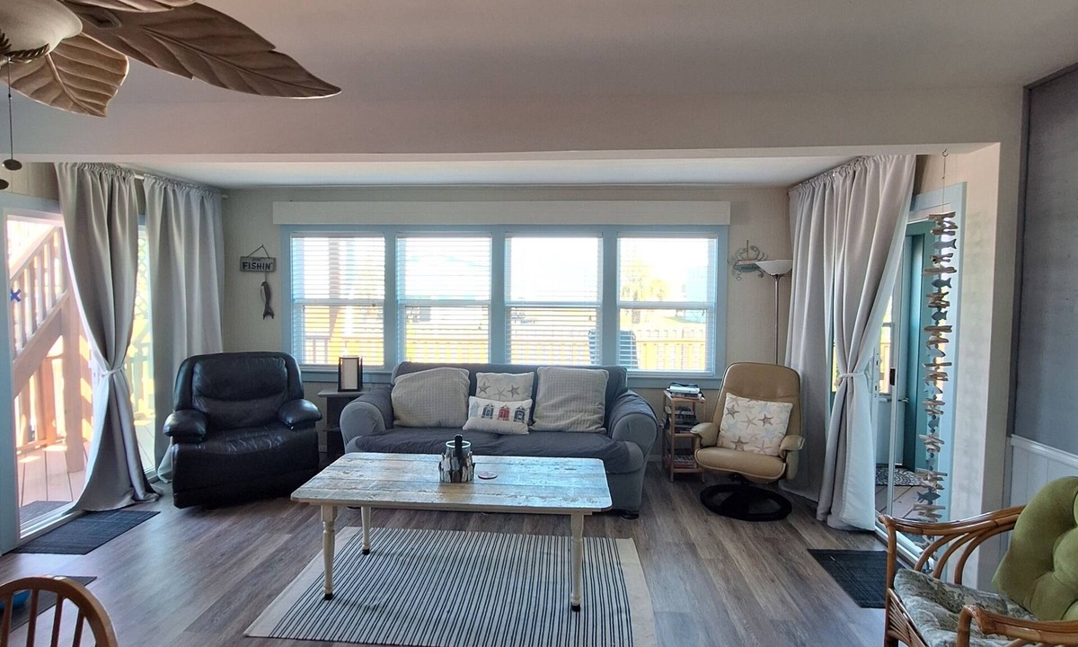 Port Mansfield House | Home 3-bdroom in tranquil Port Mansfield with AC