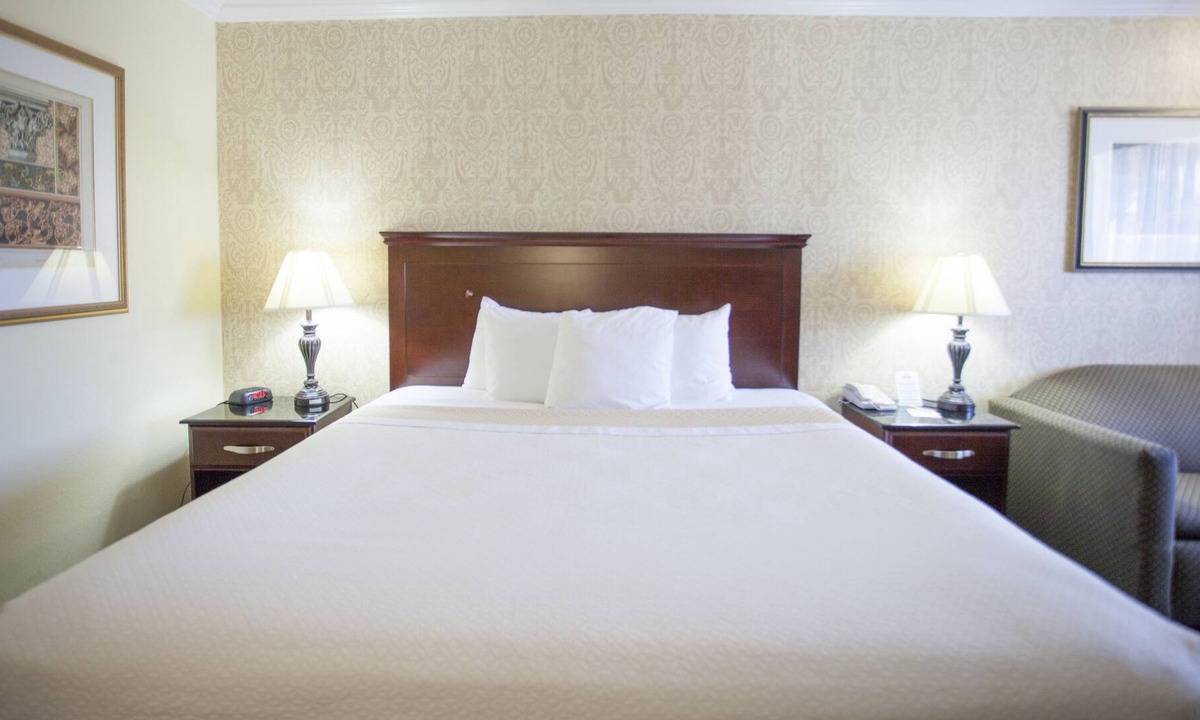 Shenandoah House | Home Away From Home