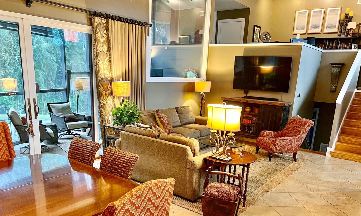 New Albany House | Home Near Tanglefoot Trail & Downtown New Albany
