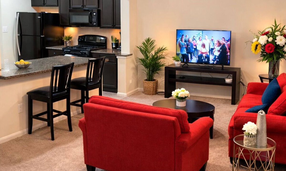 FM 1960 House | Home Sweet Home - Safe Area, Easy Access, Modern layout plenty of natural light.