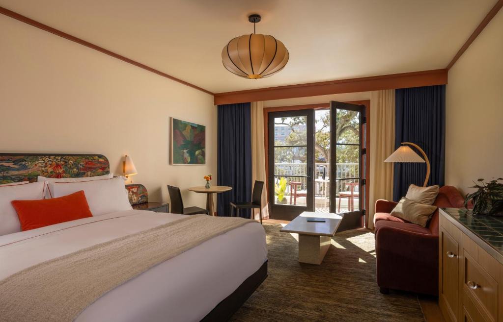 Greater Heights Hotel | Hotel Daphne
