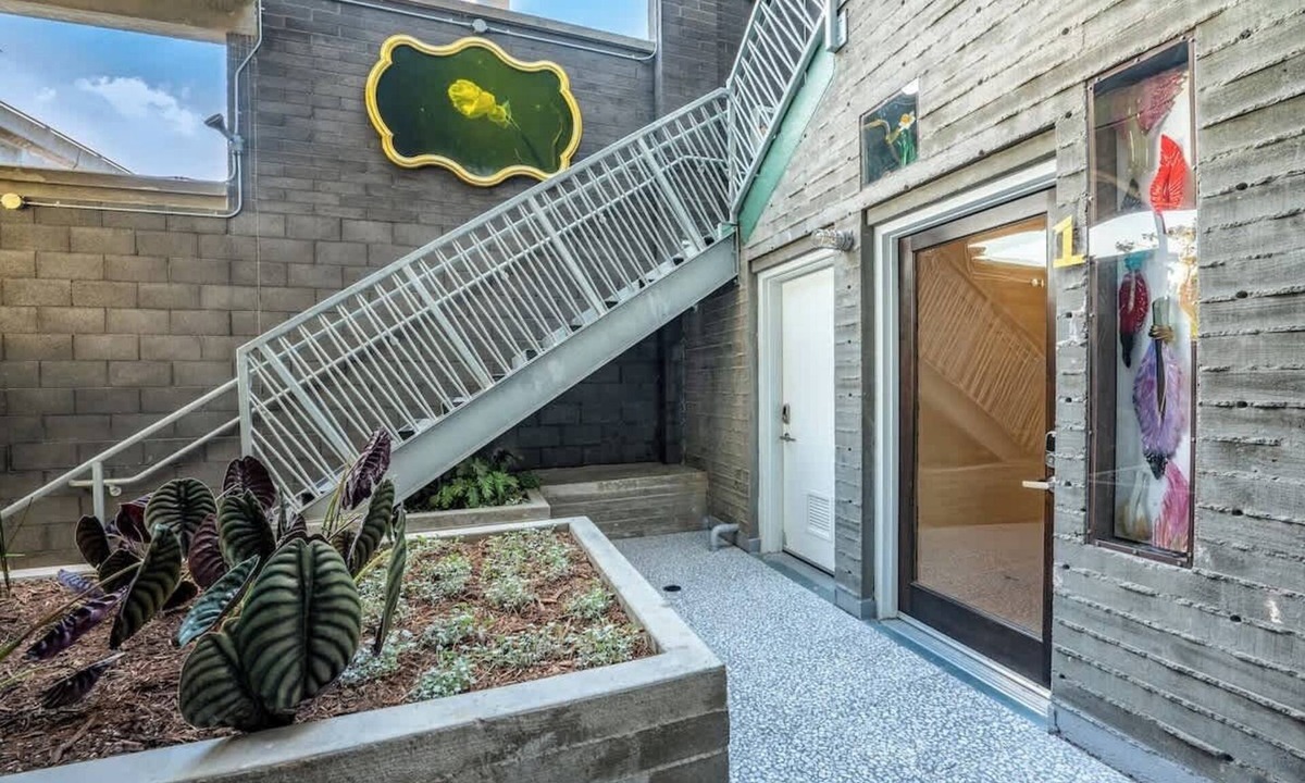 Logan Heights Bed & Breakfast | Hotel Narcissus - Room 1