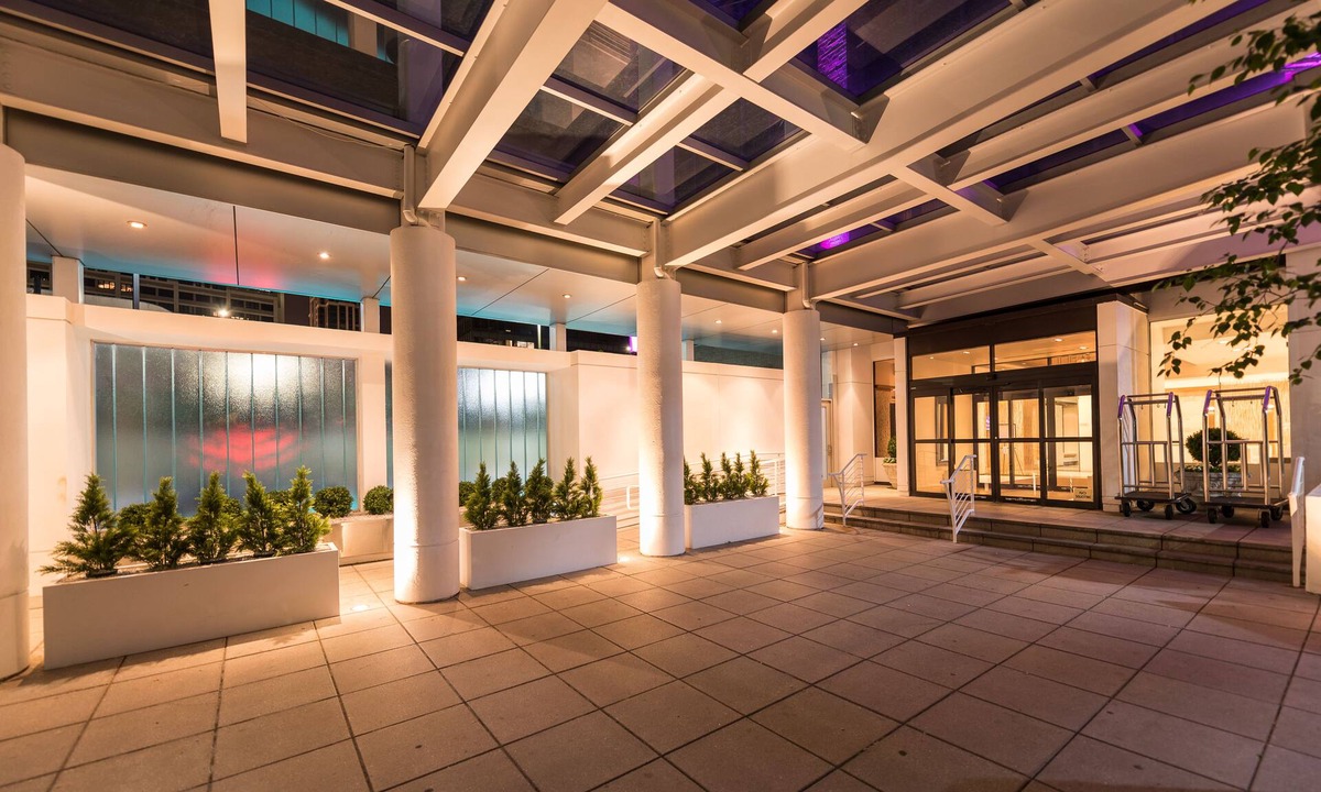 New Rochelle Hotel | Hotel NoMa, Trademark Collection by Wyndham
