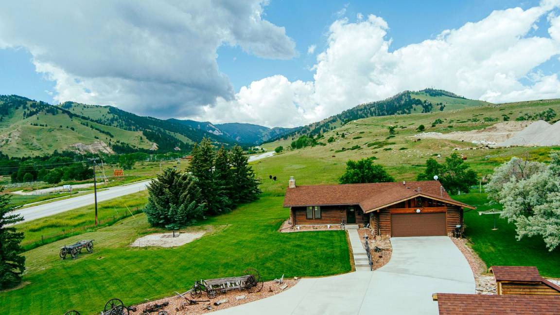 Buffalo House | House ∙ 2 bedrooms ∙ 8 guests