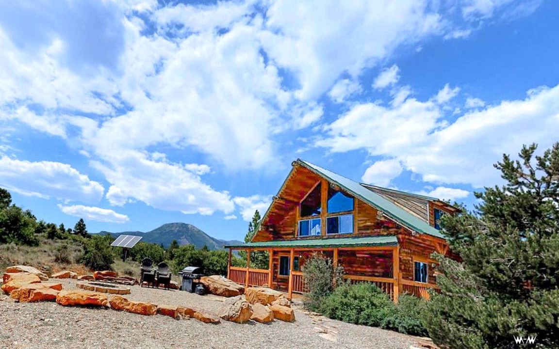 Monticello House | House ∙ 22 bedrooms ∙ 70 guests