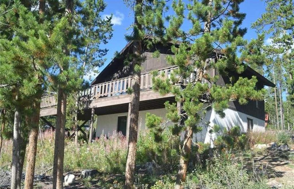 Breckenridge House | House in Breck! Private Hot Tub! Amazing Views! Fireplace! Large Deck!