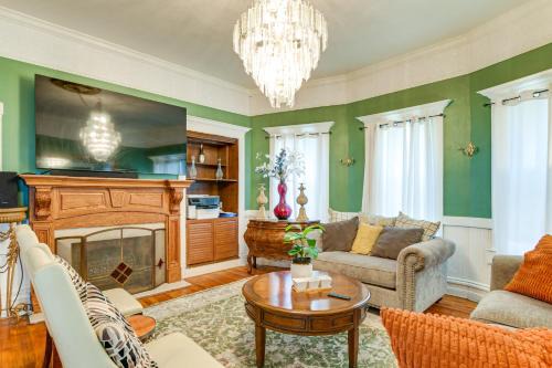 Woodruff House | Huge Group Retreat Near Woodruff BMW & Greenville!