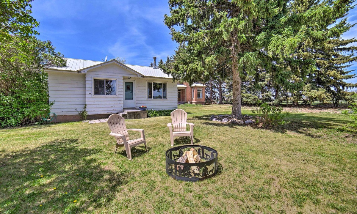 Idaho Falls House | Idaho Falls Farmhouse ~ 11 Mi to Downtown!