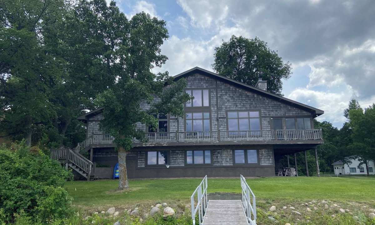 Battle Lake House | It's back! Luxury on West Battle Lake - 4BR/3BA - Great location near town!