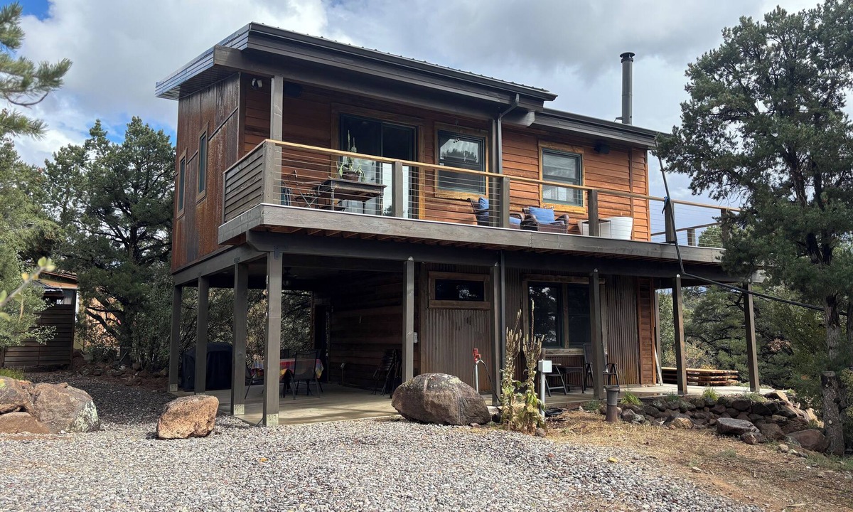 Boulder Cabin | Juniper House: Your Serene Boulder, Utah Mountain Retreat