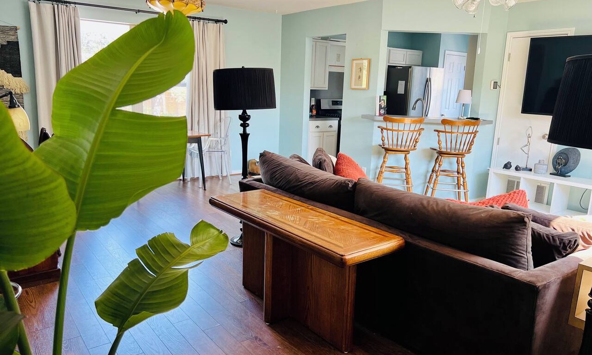 Cherrywood Apartment | Just INN TIME! 2br/2ba Central ATX, Free parking