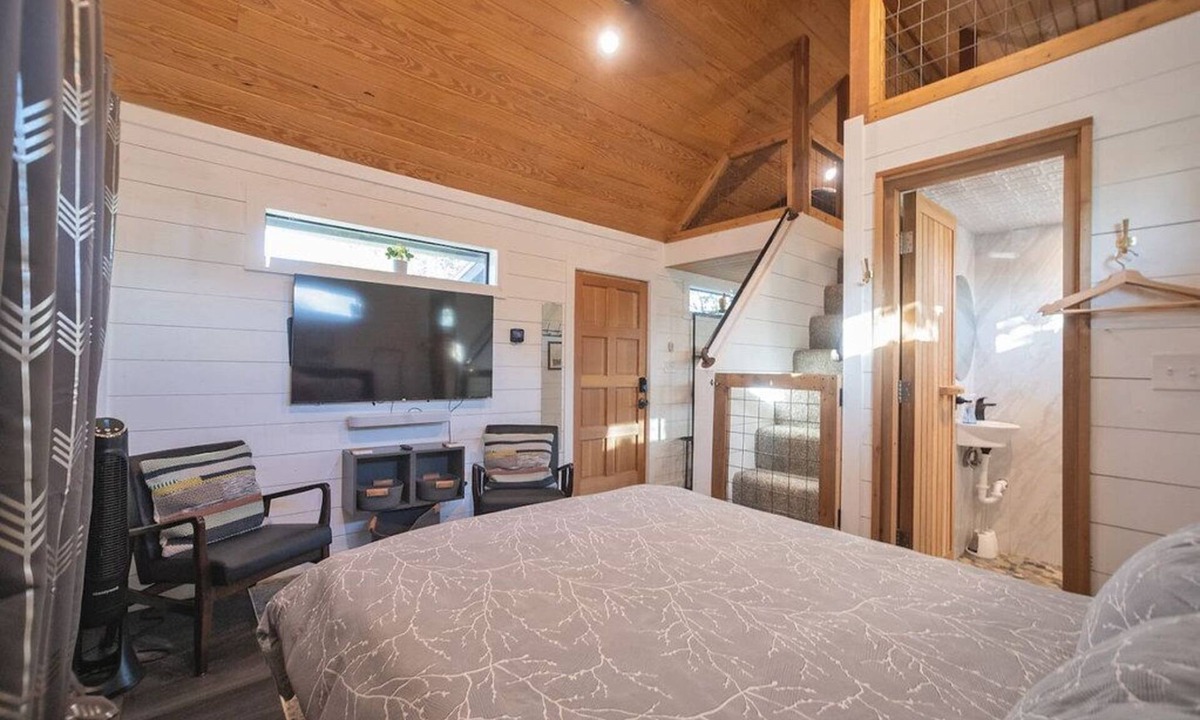 Dripping Springs House | Keep it Cozy, a secluded tiny home at Wanderin’ Star Farms