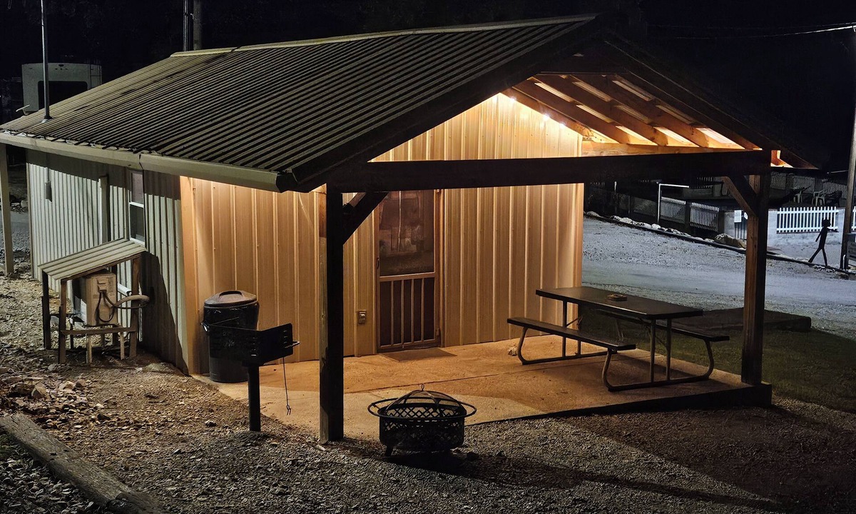 Elizabeth Resort | Kellers Kove Cabin and RV Resort