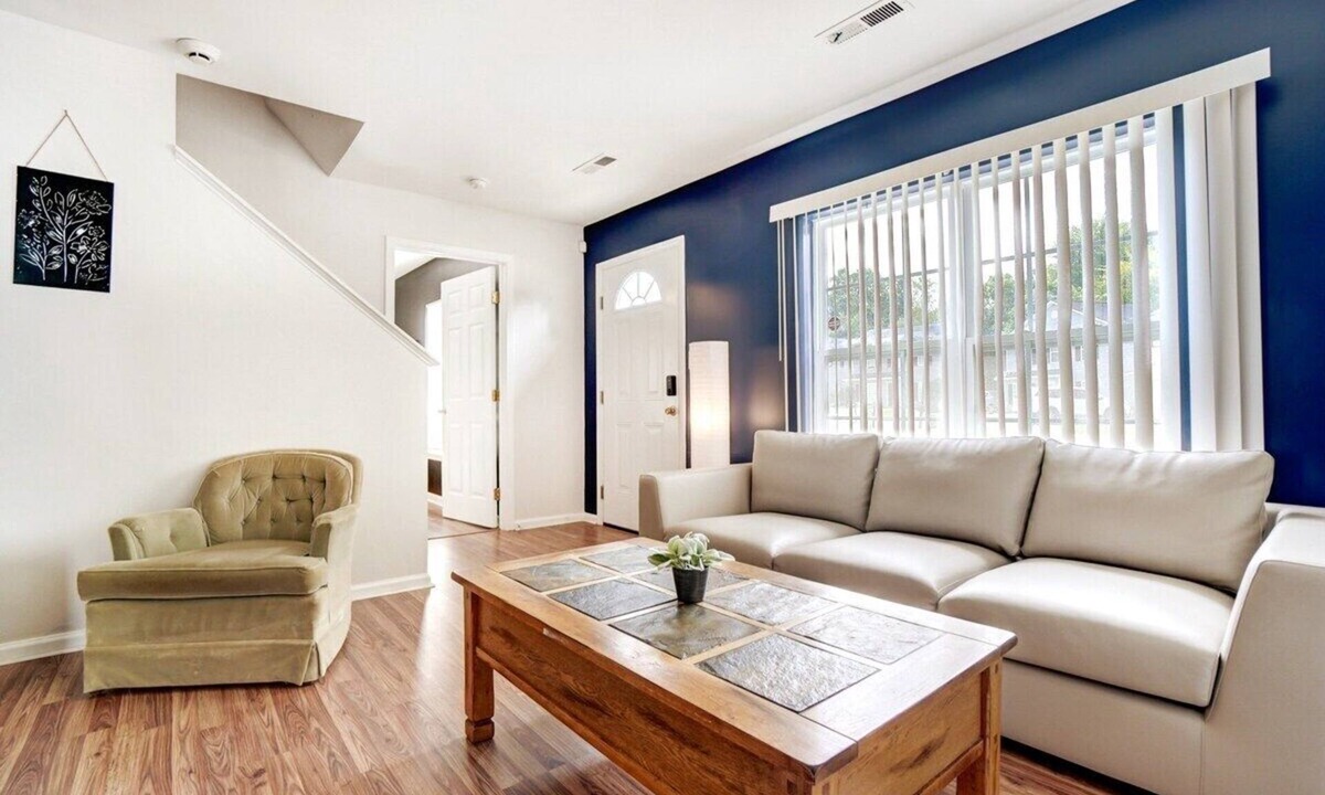 Charlotte House | King Suite w/HotTub Close 2 Uptown New Renovated