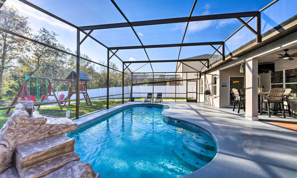 Crescent Lakes House | Kissimmee Gem w/ Pool & Game Room, 14 Mi to Disney