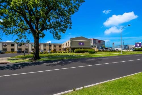 Days Inn | Ogontz Campus