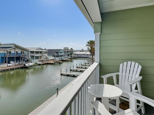 Rockport Apartment | Kontiki Beach Resort #317