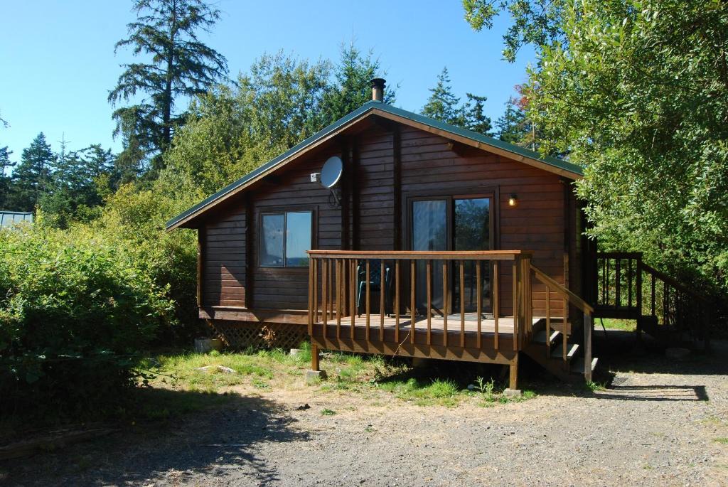 La Conner Resort | La Conner Camping Resort Beach Cabin 1