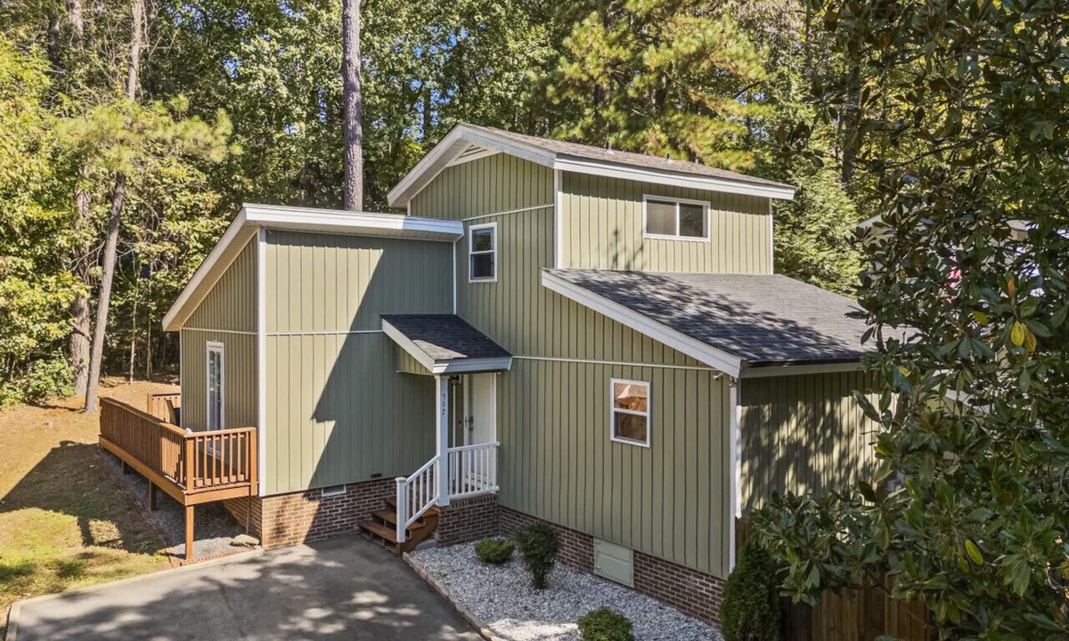 Olivia House | Lake Trace Retreat near Carolina Trace CC