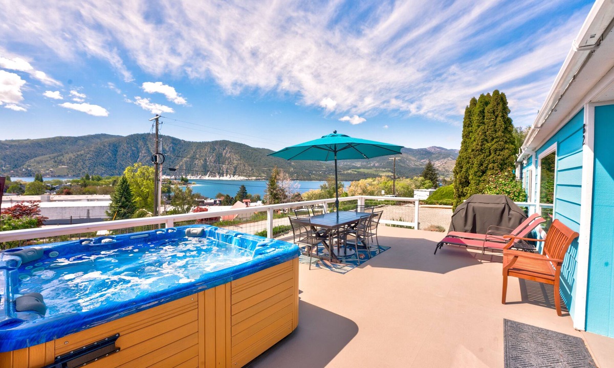 Wapato Point Manson | Manson