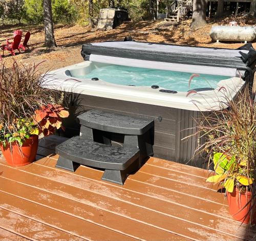 Porum House | Lakefront-Private Dock-Lakeview-Sleeps 22 plus