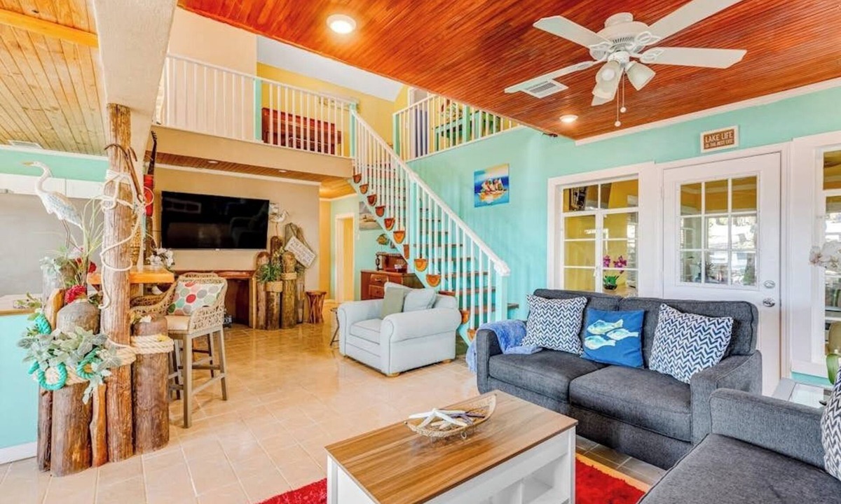 Rocky Ridge House | Lakeside House | Waterfront escape in Austin with resort-style pool