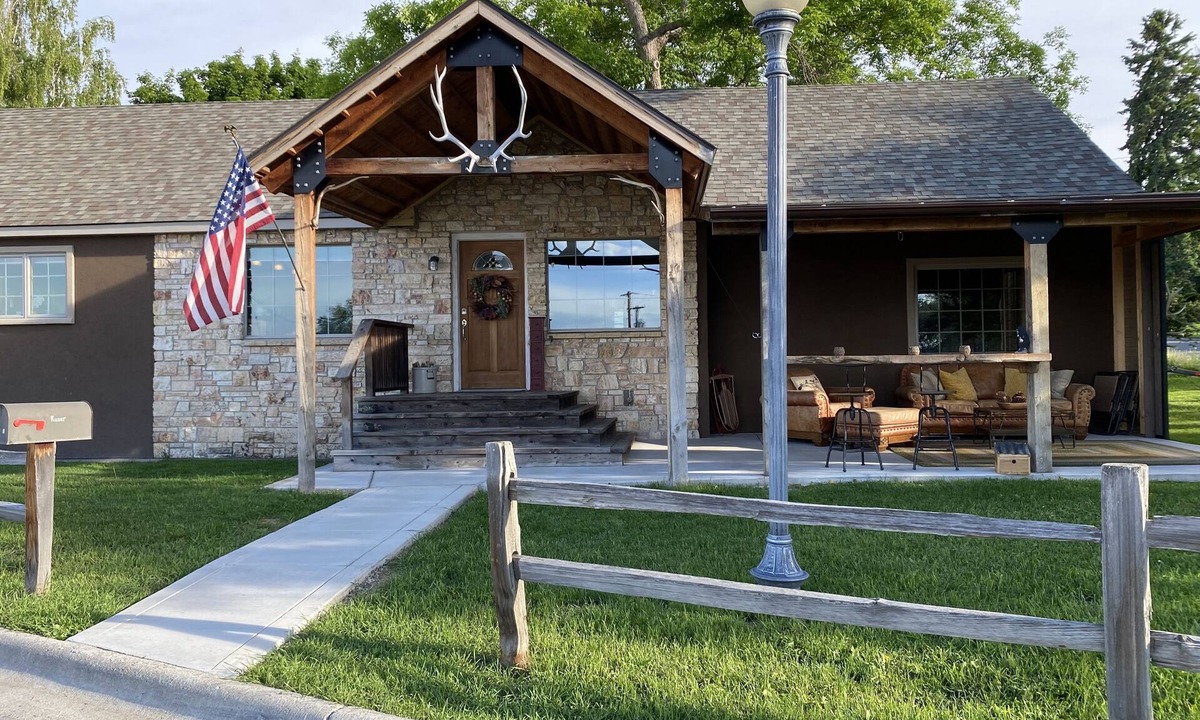 Helena House | Lamp Post Lodge- cozy and decorated to inspire Montana adventures.