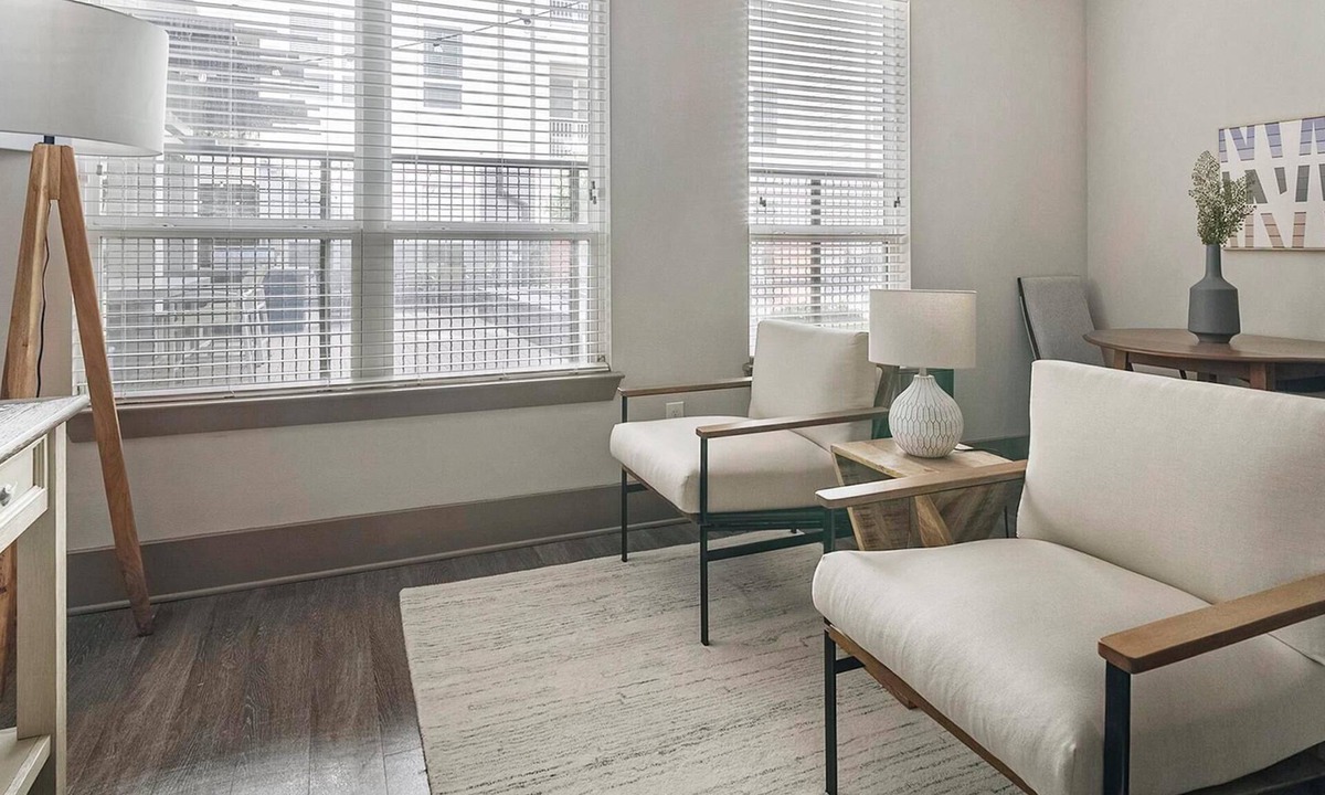 Washington Ave./ Memorial Park Apartment | Landing | Amazing Studio, Clubhouse, Gym