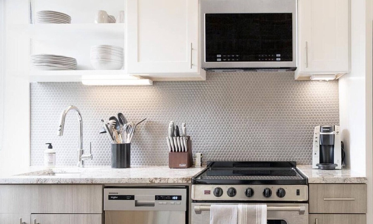 Auburn Hills Apartment | Landing at Five Points of Auburn Hills - 2 Bedrooms in Downtown Auburn Hills