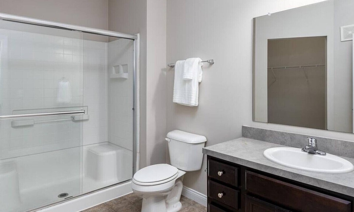 Lewis Center Apartment | Landing at Grand at Polaris - 2 Bedrooms in Downtown Columbus