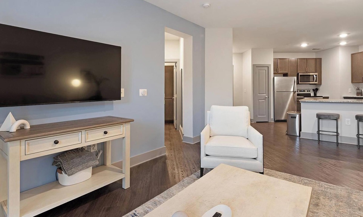 Charlotte Apartment | Landing | Beautiful 1BD, Gym, Yoga Studio