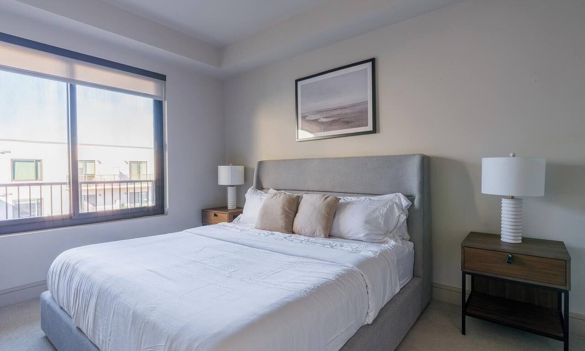 Houston Apartment | Landing | Beautiful 2BD, Gym, Pool