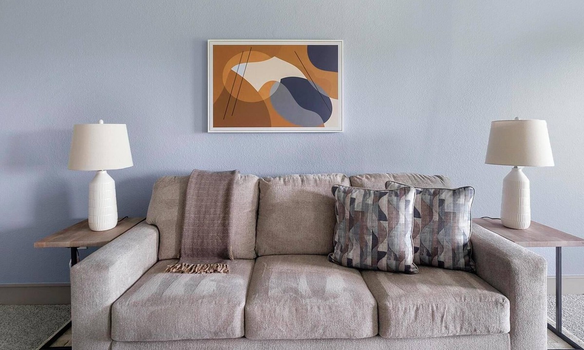 George Bush Park/Eldridge Apartment | Landing | Chic 1BD, Gym, Pool