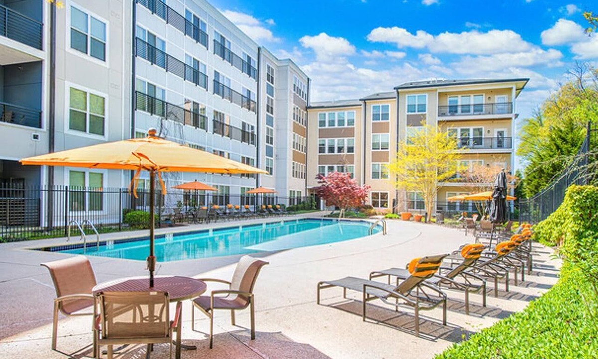 Chillum Apartment | Landing | Chic 2BD, Courtyard, Gym