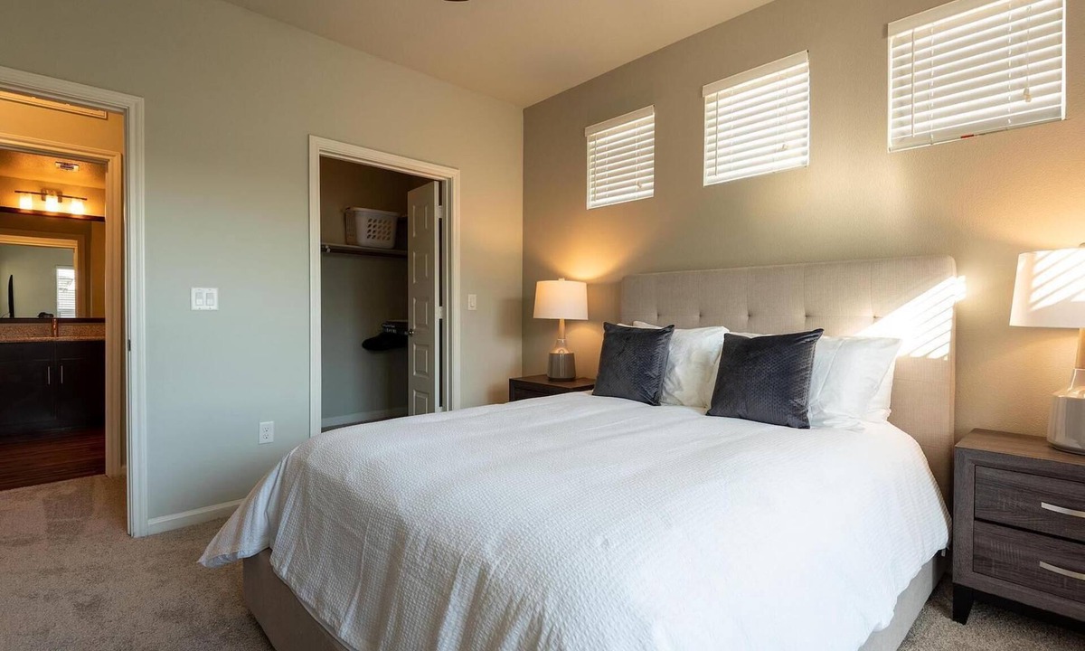 Austin Apartment | Landing | Chic 2BD, Pool, Courtyard