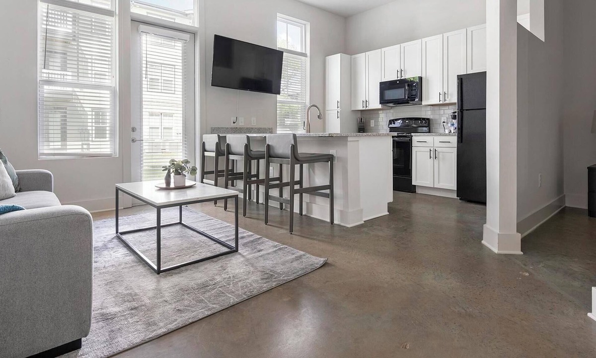 Charlotte Apartment | Landing | Modern Studio, Clubhouse, Pool