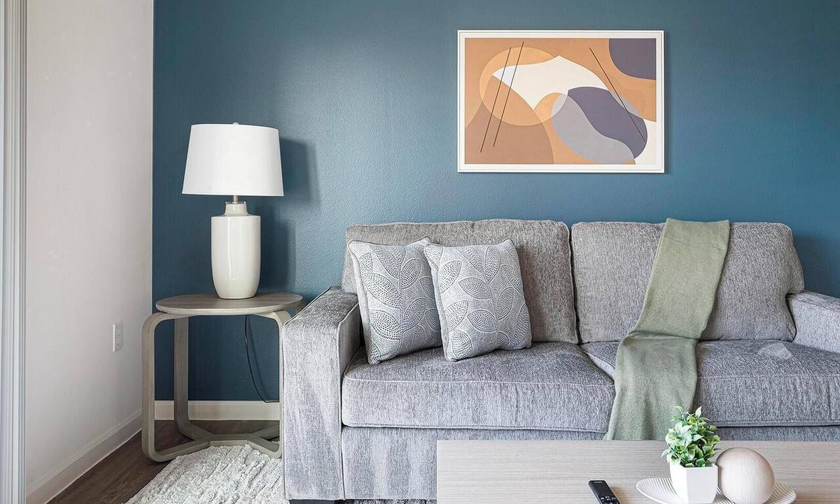 McNeil Apartment | Landing | Spectacular 2BD, Yoga Studio, Pool