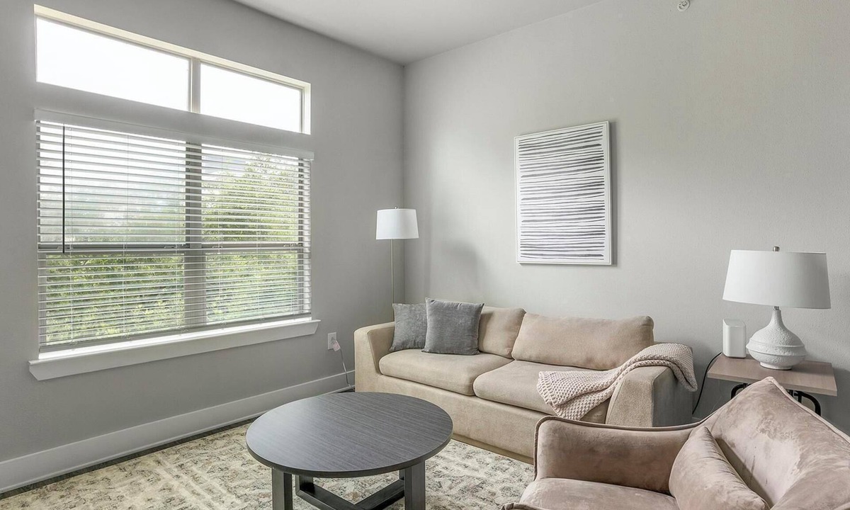 Nassau Bay Apartment | Landing | Stunning 1BD, Clubhouse, Pool