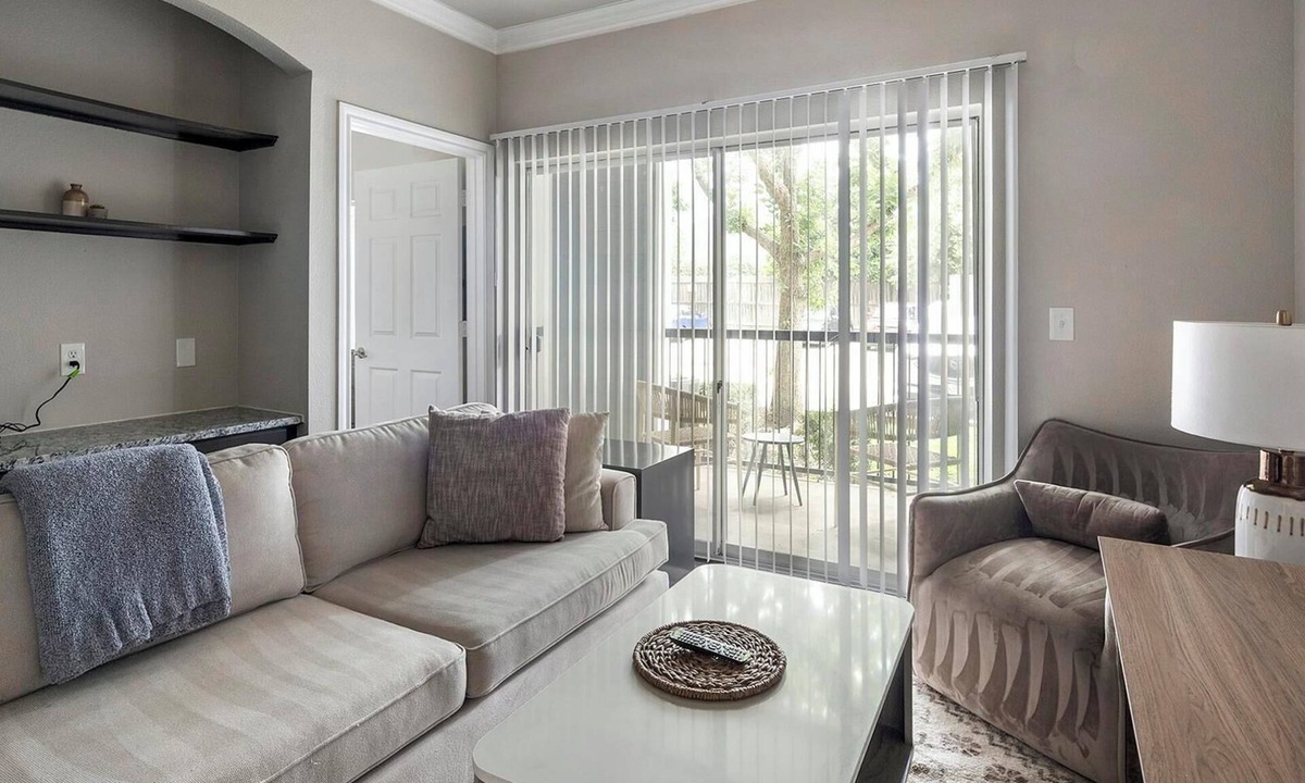 Richmond Apartment | Landing | Stunning 1BD, Pool, Clubhouse
