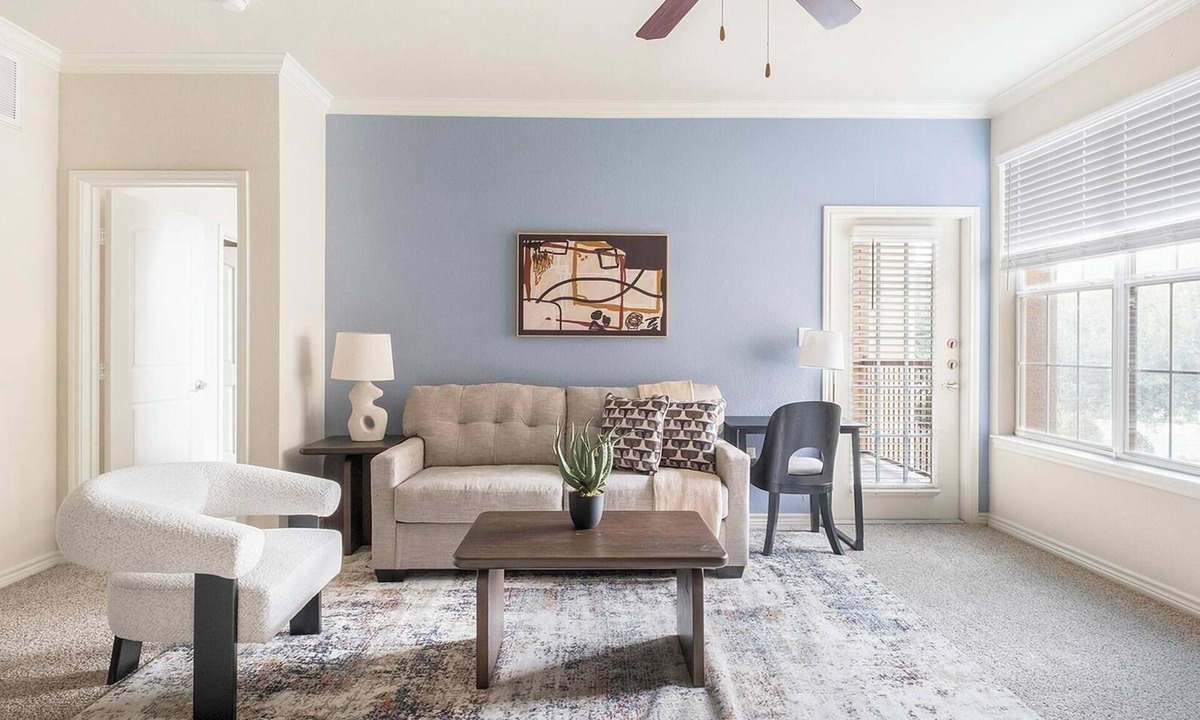 Barker Apartment | Landing | Stunning 2BD, Clubhouse, Gym