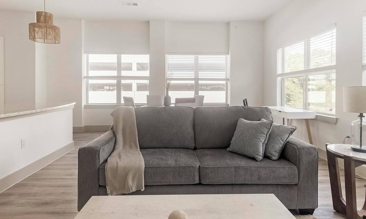 Addicks Apartment | Landing | Stunning 2BD, Courtyard, Yoga Studio