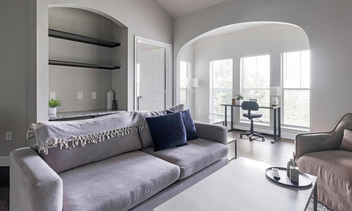 Richmond Apartment | Landing | Stylish 1BD, Clubhouse, Gym