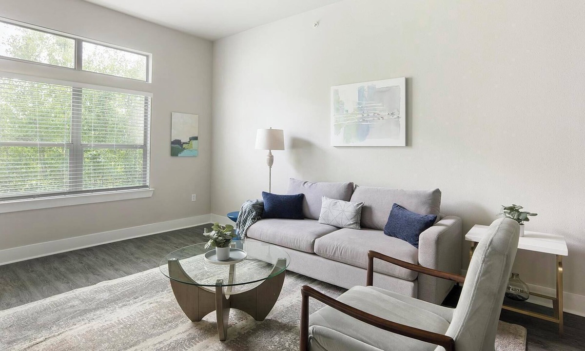 Nassau Bay Apartment | Landing | Stylish 1BD, Gym, Clubhouse