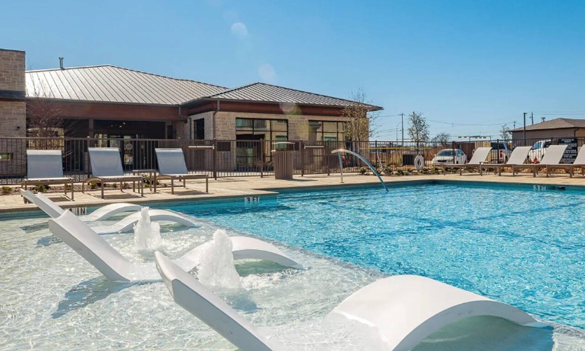 Austin Apartment | Landing | Stylish 1BD, Pool, Clubhouse